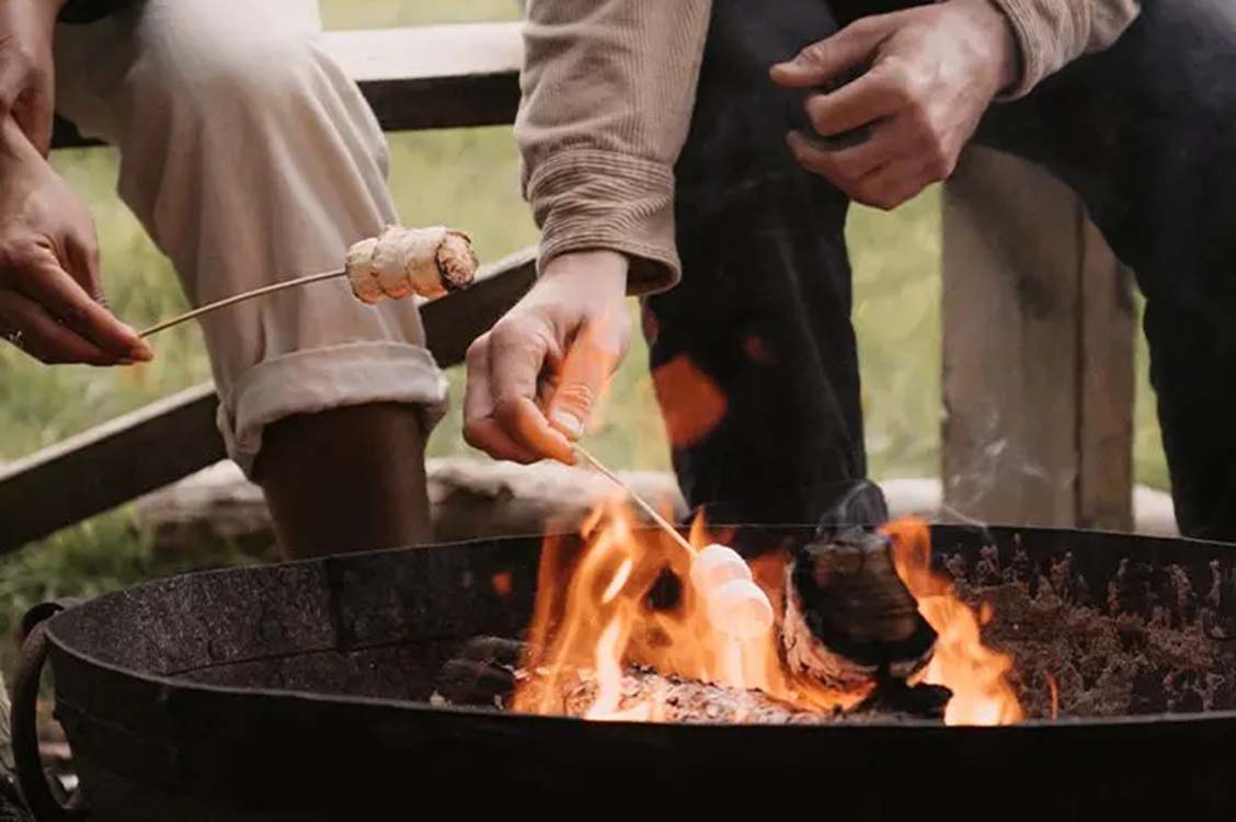 A July Camping Getaway in the UK: Cosy Campsite Evenings, Outdoor Cooking and Summer Adventures with WildBounds